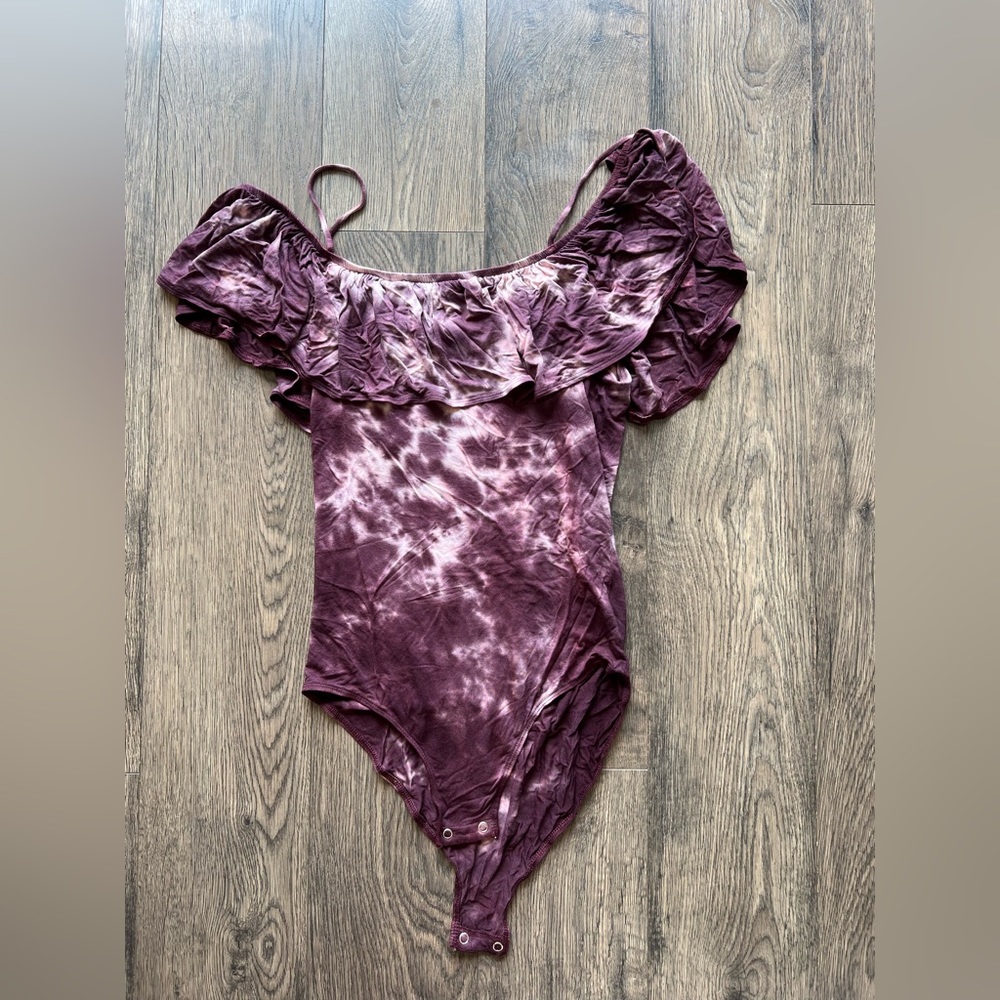 American Eagle Maroon Tie-Dye Bodysuit